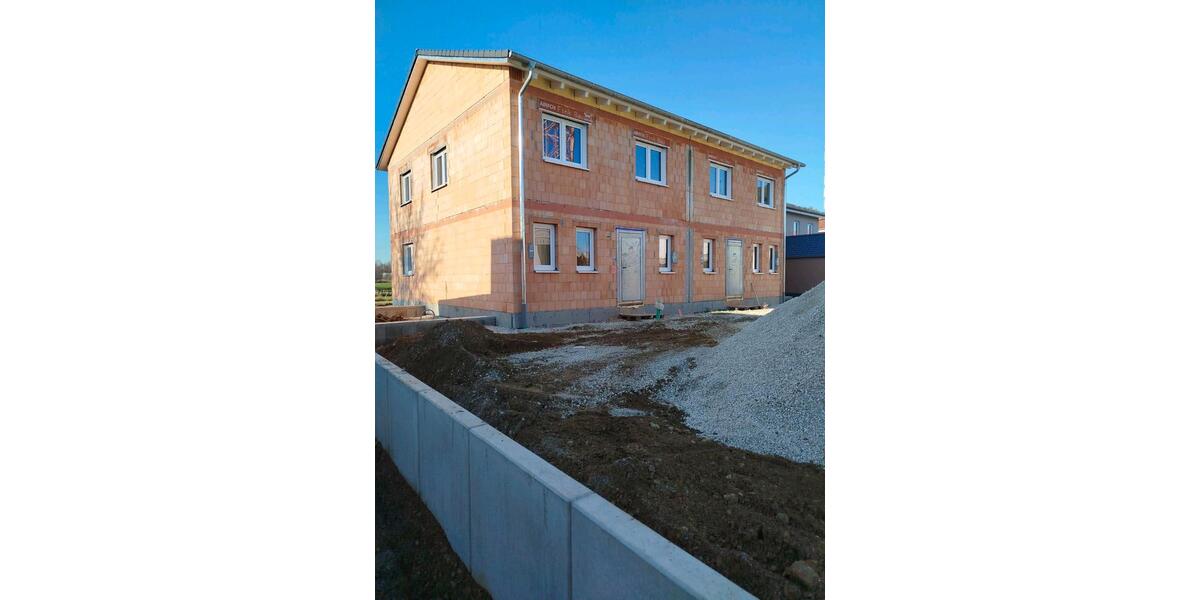 Doppelhaushälfte Meitingen - 4.5 Zimmer, 124 m&sup2;, 1.700&euro; | Angebot:24443346