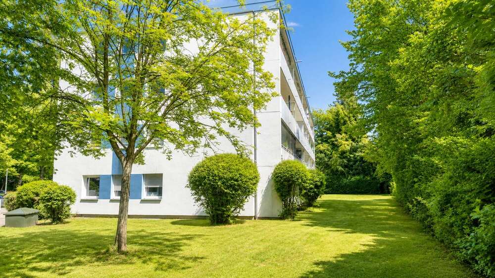 Etagenwohnung München Bogenhausen - 3 Zimmer, 73 m&sup2;, 1.300&euro; | Angebot:27127514