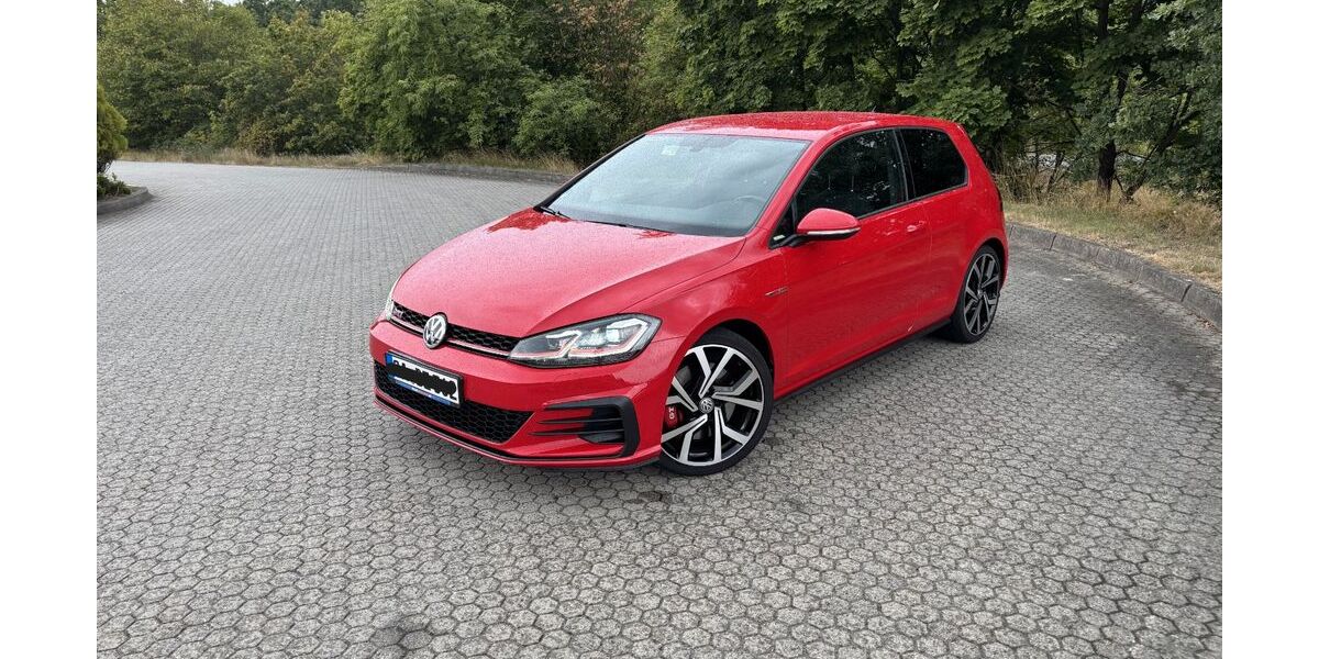 VW Golf 98.000 km 19.900 &euro; Lauchhammer 01979