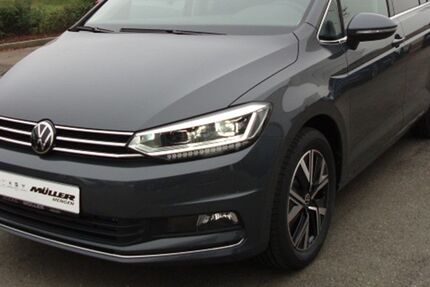 VW Touran 9.500 km 38.780 € Mengen 88512