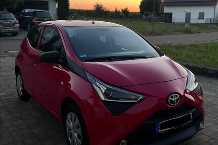 Toyota Aygo (X) 58.600 km 7.000 &euro; Nersingen 89278