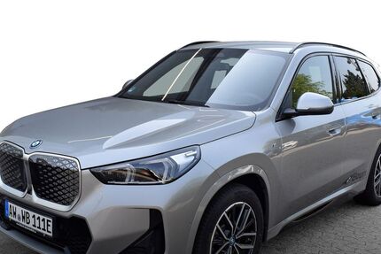 BMW iX1 3.900 km 48.800 € Bad Neuenahr 53474