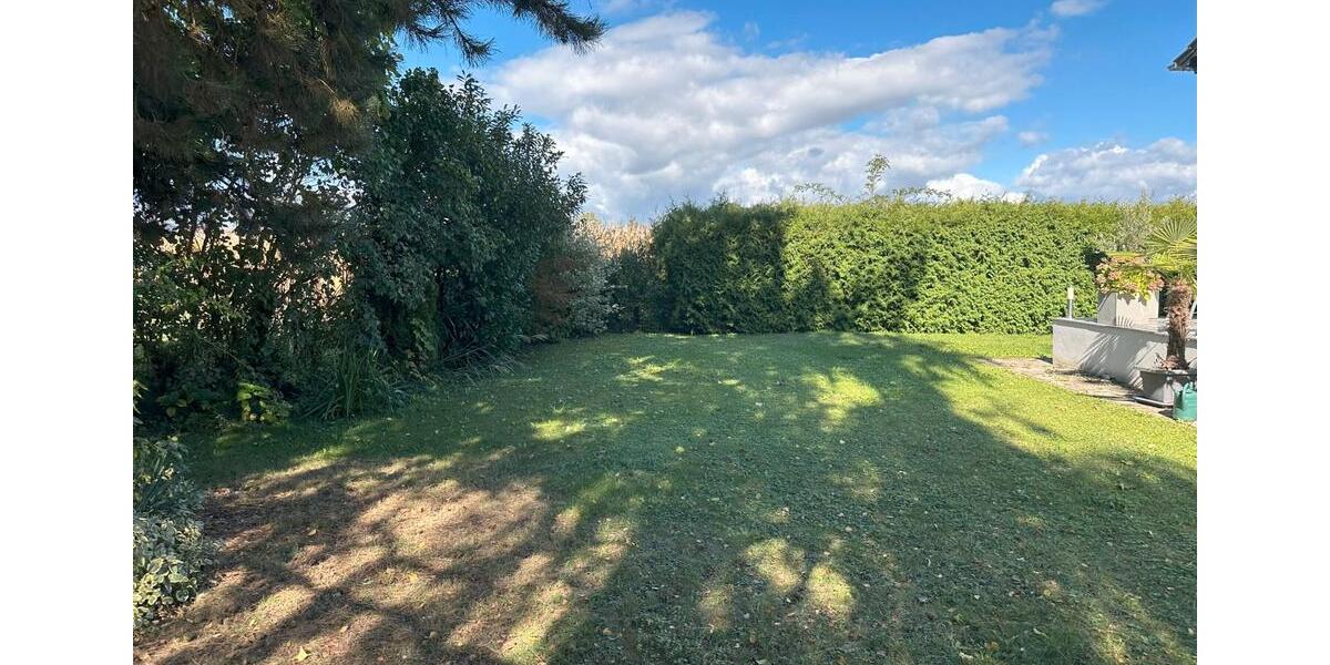 Einfamilienhaus Osterhofen - 6 Zimmer, 175 m&sup2;, 1.500&euro; | Angebot:26326552