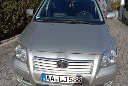 Toyota Avensis 118.000 km 5.200 € Westhausen 73463