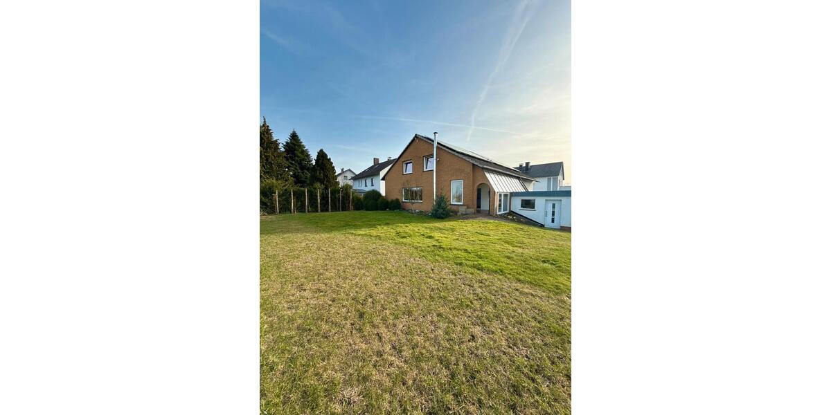 Einfamilienhaus Beverungen - 13 Zimmer, 258 m&sup2;, 235.000&euro; | Angebot:26226576