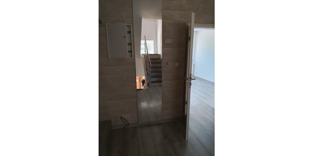 Einfamilienhaus Treuen - 6 Zimmer, 160 m&sup2;, 170.000&euro; | Angebot:26973347