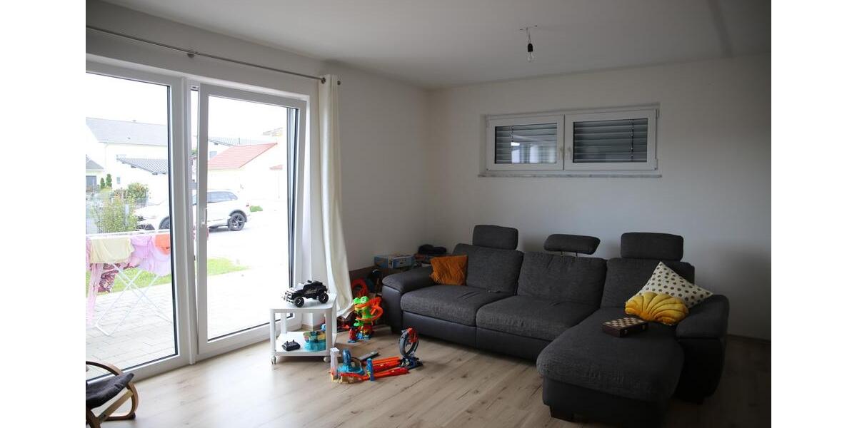 Etagenwohnung Pfarrkirchen - 5 Zimmer, 124 m&sup2;, 1.200&euro; | Angebot:26416409