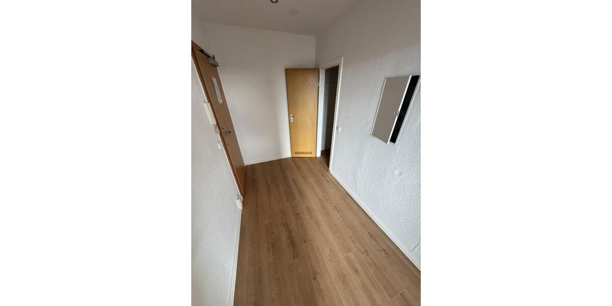 Etagenwohnung Halle (Saale) Halle-Neustadt - 4 Zimmer, 66 m&sup2;, 290&euro; | Angebot:26348030