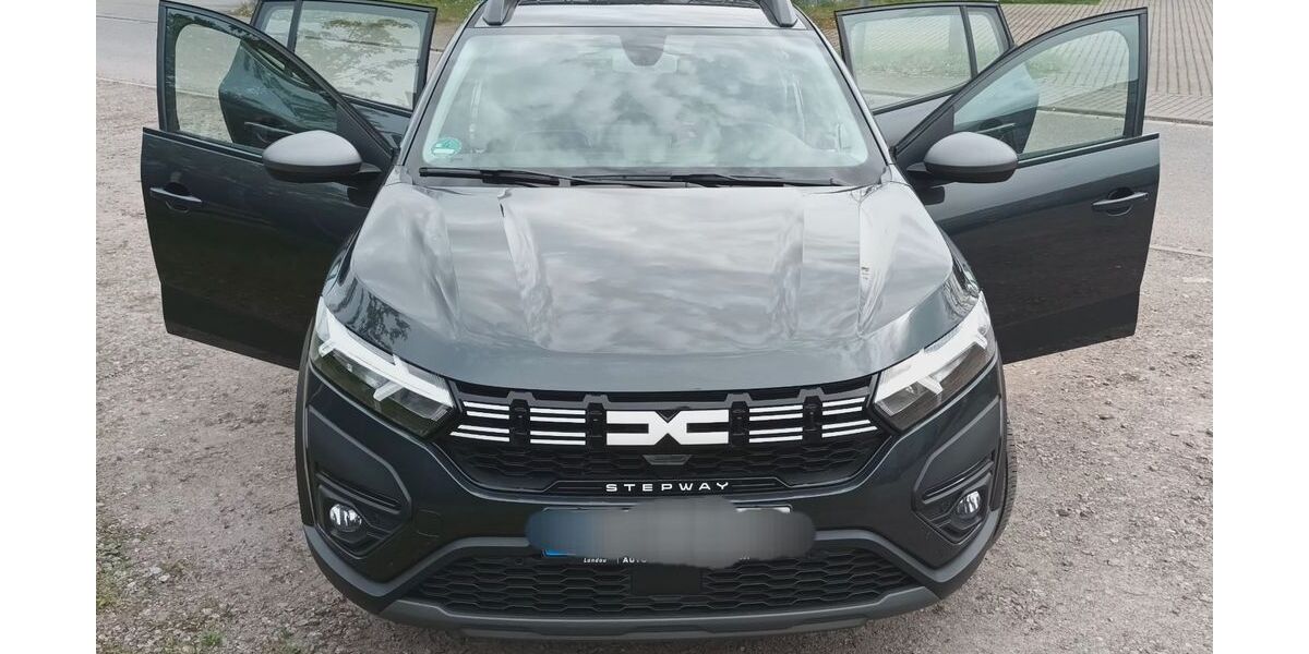 Dacia Sandero 25.000 km 14.800 &euro; Landau 76829