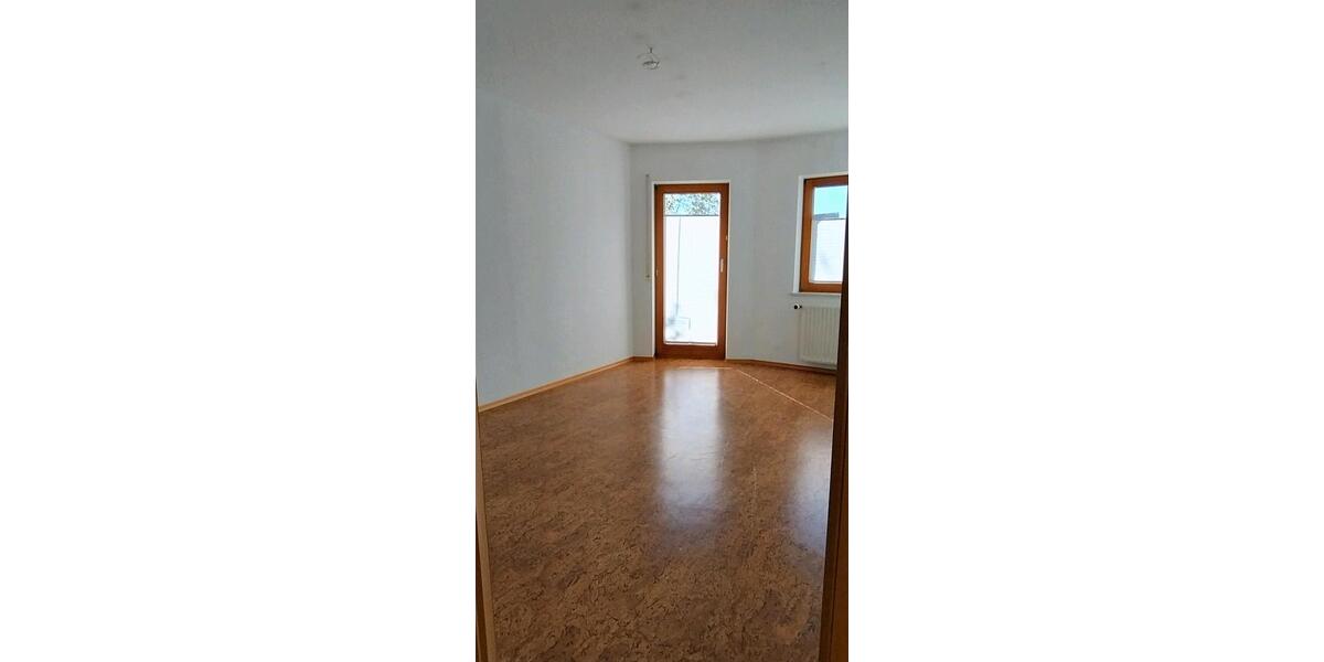Etagenwohnung Hohentengen - 5 Zimmer, 120 m&sup2;, 1.150&euro; | Angebot:26403113