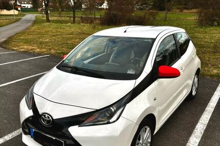 Toyota Aygo (X) 87.000 km 6.990 &euro; Schaafheim 64850