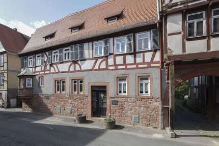 Haus zum Kaufen in Büdingen 419.000 € 195.15 m²