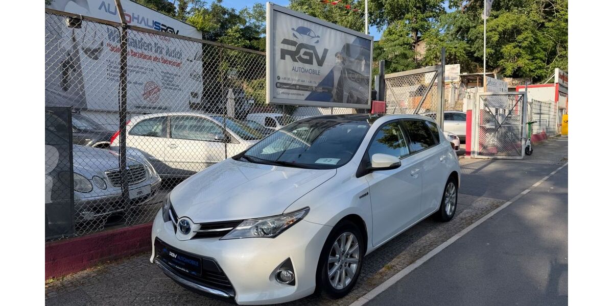 Toyota Auris 86.000 km 13.980 &euro; Berlin-Charlottenburg 14052