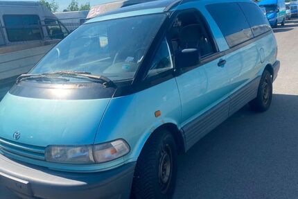 Toyota Previa 198.000 km 2.600 &euro; berlin 13089