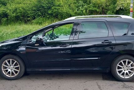 Peugeot 308 188.261 km 3.299 &euro; Herborn-Burg 35745