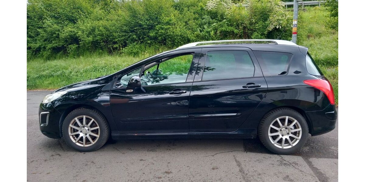 Peugeot 308 188.261 km 3.299 &euro; Herborn-Burg 35745