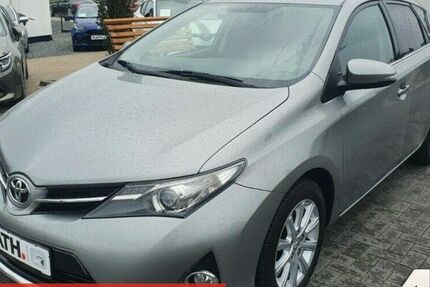 Toyota Auris 92.000 km 13.790 &euro; Rostock-Warnemünde 18119