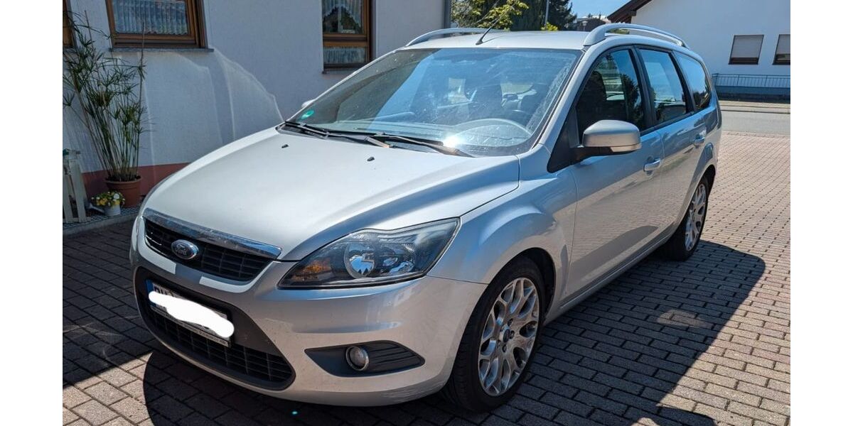 Ford Focus 216.600 km 2.200 &euro; Dunningen 78655