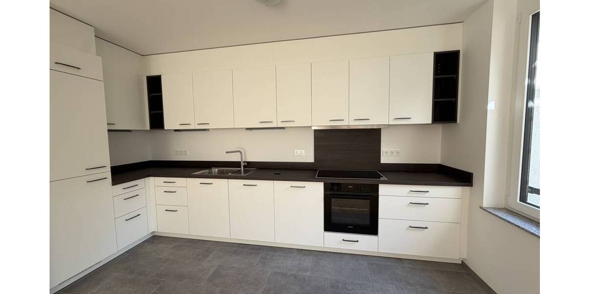 Etagenwohnung Stuttgart / Feuerbach Feuerbach - 3 Zimmer, 80 m&sup2;, 1.900&euro; | Angebot:26376113