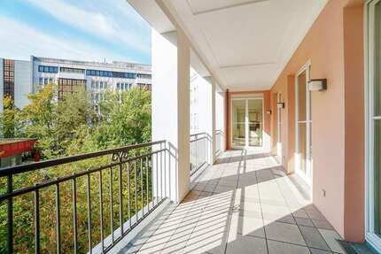 Wohnung Berlin Mitte - 5 Zimmer, 223 m&sup2;, 4.871&euro; | Angebot:27308281