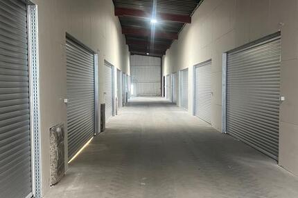 Lagerhalle Parzelle zimmer