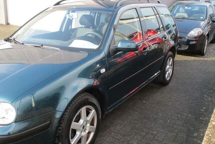 VW Golf 229.600 km 690 &euro; Paderborn 33106