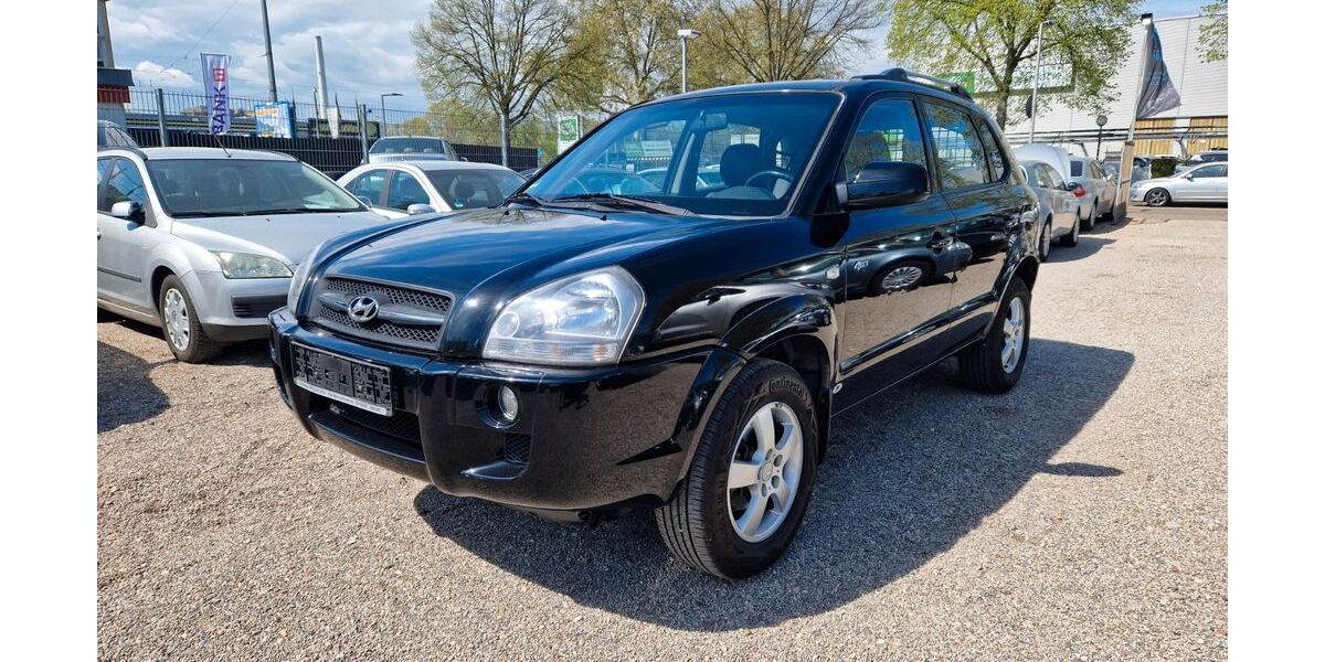 Hyundai TUCSON 151.000 km 3.750 &euro; Mannheim 68199