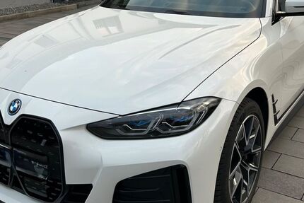 BMW i4 51.860 km 39.760 &euro; Dingolfing 84130