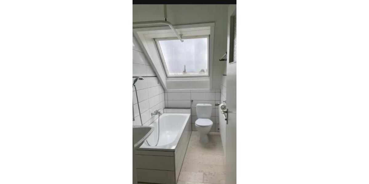 Dachgeschoßwohnung Ditzingen - 2 Zimmer, 78 m&sup2;, 1.100&euro; | Angebot:25998751