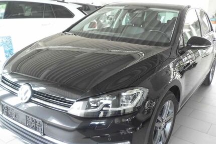 VW Golf 120.578 km 15.390 &euro; Eilsleben 39365