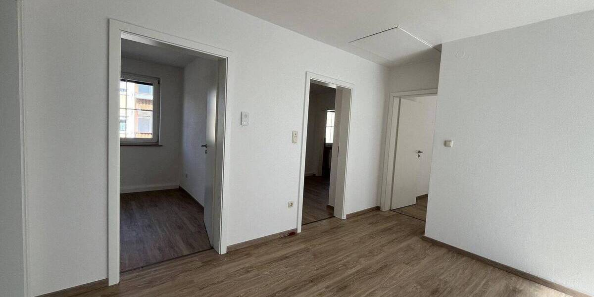 Mehrfamilienhaus, Wohnhaus Eggenfelden - 7 Zimmer, 245 m&sup2;, 650.000&euro; | Angebot:26306511