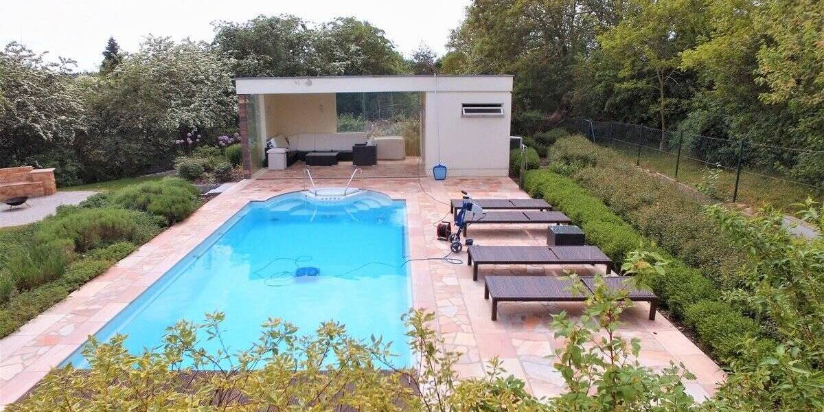 Vermietetes Einfamilienhaus mit Pool in ruhiger Lage bei Rostock 4 zimmer