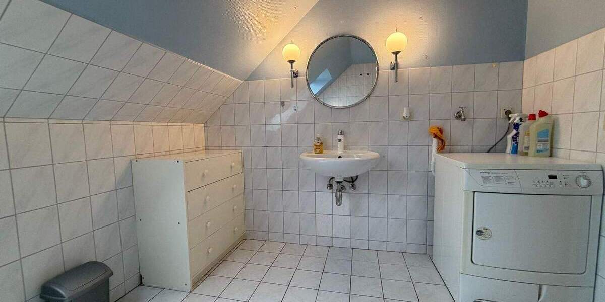 Einfamilienhaus Süderlügum - 6 Zimmer, 175 m&sup2;, 349.000&euro; | Angebot:25708135