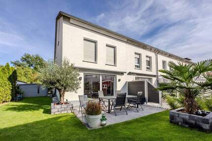 Neuwertiges REH mit gehobener Ausstattung, top Energieeffizienz, Garten, Garage u. v. m. 5 zimmer