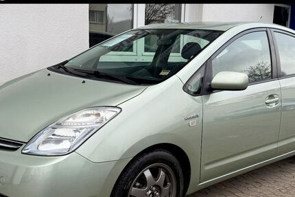 Toyota Prius 99.980 km 8.990 € Hamburg 20537