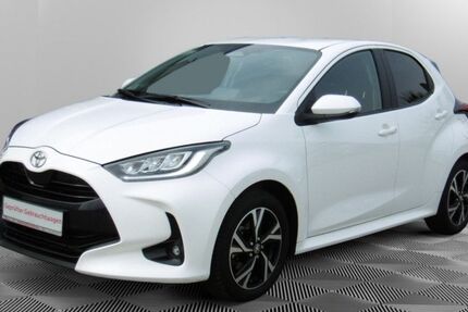 Toyota Yaris 28.500 km 23.290 &euro; Templin 17268