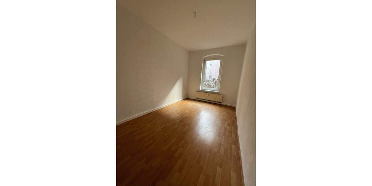 Zimmer Halle Innenstadt - 3 Zimmer, 71 m&sup2;, 575&euro; | Angebot:25968711
