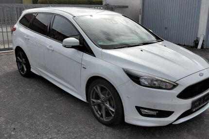 Ford Focus 95.734 km 10.600 &euro; Dietzenbach 63128