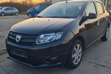 Dacia Sandero 129.000 km 2.900 &euro; Dessau-Roßlau 06842