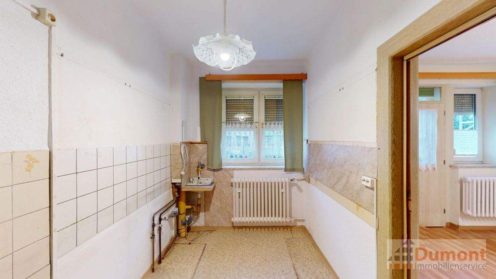 Reihenhaus mit Ausbaupotenzial und pflegeleichtem Grundstück in beliebter Lage von Merseburg. 3 zimmer