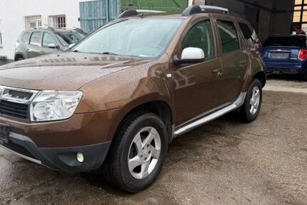 Dacia Duster 90.000 km 5.999 &euro; Halle 06118