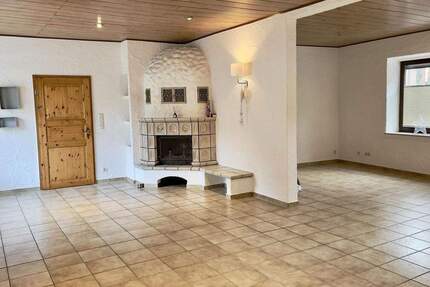 Haus Bad Dürkheim - 5 Zimmer, 170 m&sup2;, 1.350&euro; | Angebot:25657429
