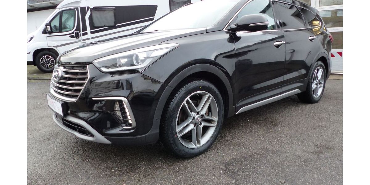 Hyundai Grand Santa Fe 200.000 km 14.950 &euro; Solingen 42699