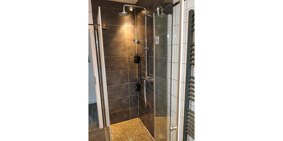 Zweifamilienhaus in Elm 3 zimmer