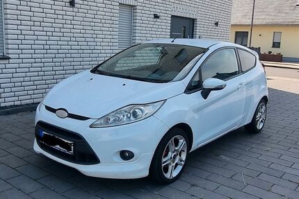 Ford Fiesta 226.000 km 2.800 &euro; Kerpen 50171