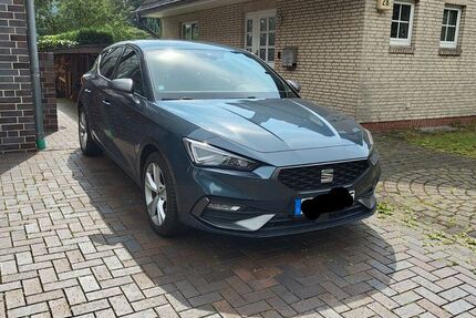 Seat Leon 83.000 km 18.800 € Hamburg 22119