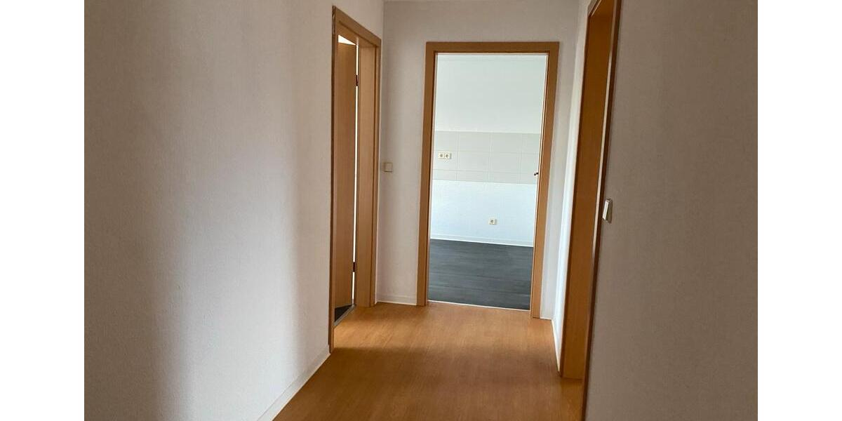 Etagenwohnung Leuna - 3 Zimmer, 65 m&sup2;, 396&euro; | Angebot:25944862