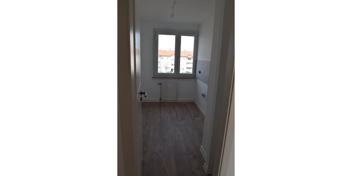 Etagenwohnung Weißenfels - 3 Zimmer, 58 m&sup2;, 60.000&euro; | Angebot:25852460