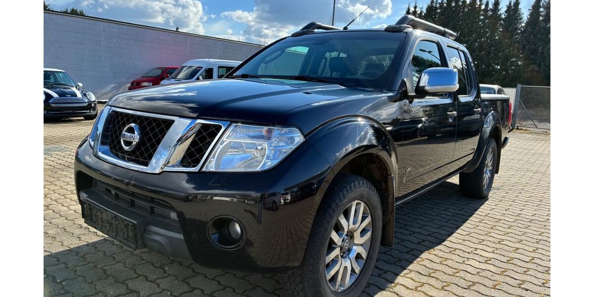 Nissan Navara 160.000 km 6.999 &euro; Rehau 95111