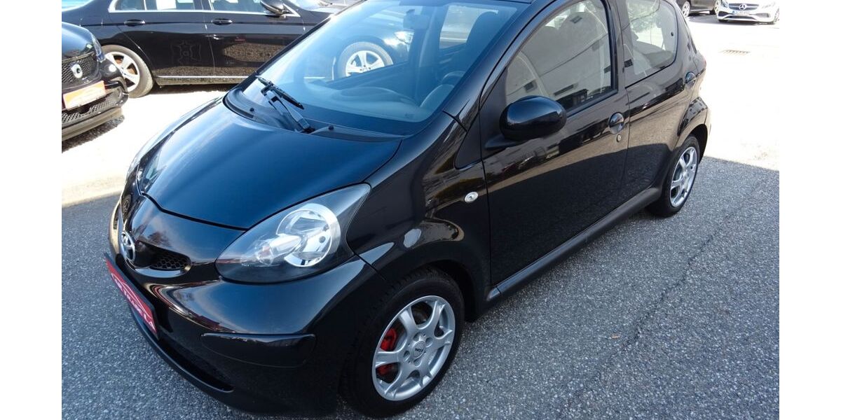 Toyota Aygo (X) 194.000 km 2.490 &euro; Landshut 84030